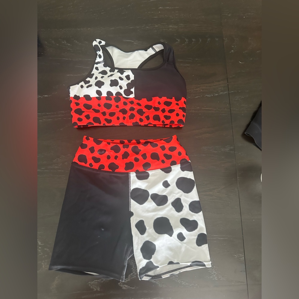 Run Disney race kit size small